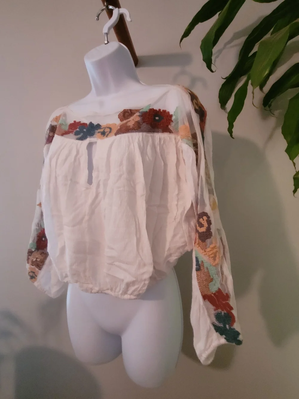 Free People White Cotton Embroidered Peasant Blouse